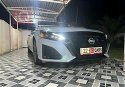 نيسان ألتيما